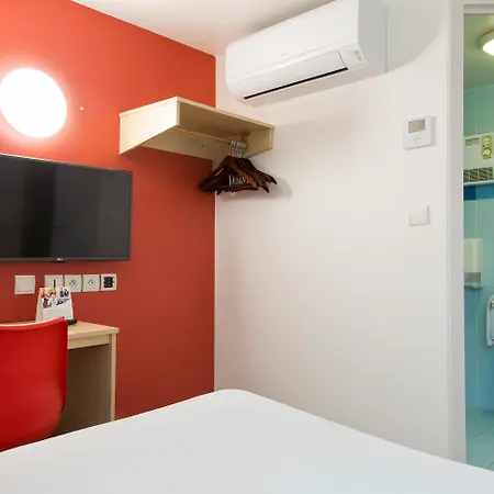 Comfort 3* Étampes